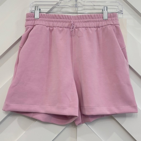 lululemon athletica Pants - NWT Lululemon Softstreme High Rise Shorts In Vita Pink 4" Size 6